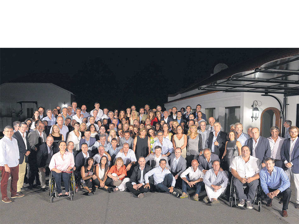 En vísperas de su visita al Congreso, Macri recibió anoche en Olivos a los legisladores del oficialismo.