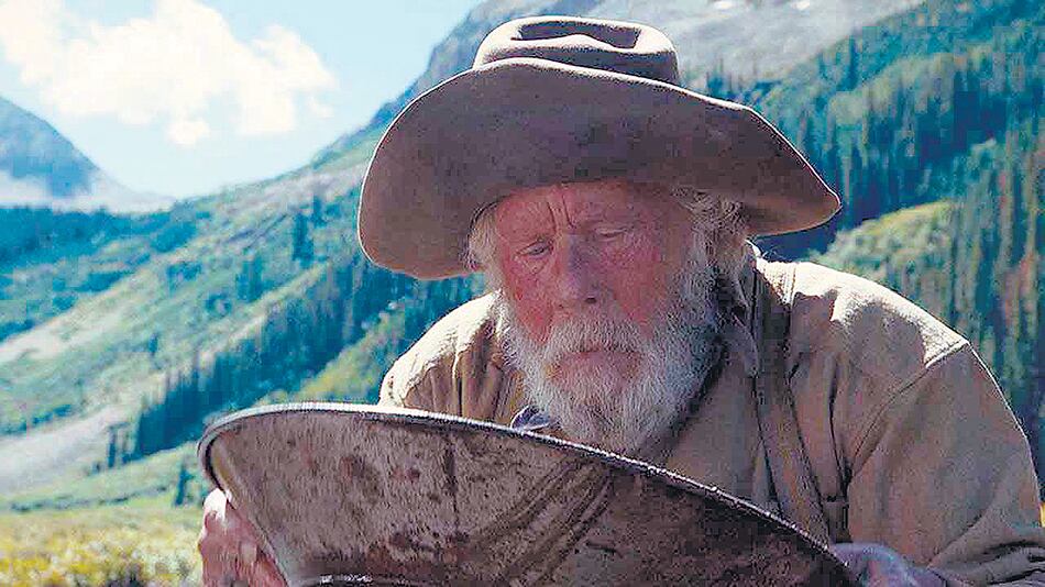 Aunque cueste reconocerlo, el “old timer” que protagoniza el cuarto relato es... Tom Waits.