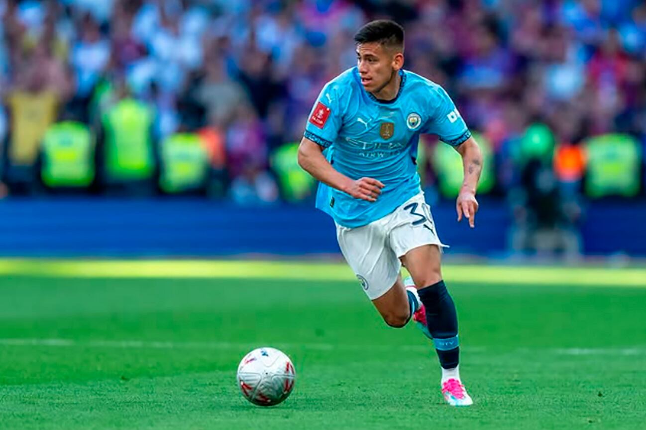 Claudio "Diablito" Echeverri se muda de Inglaterra para Alemania