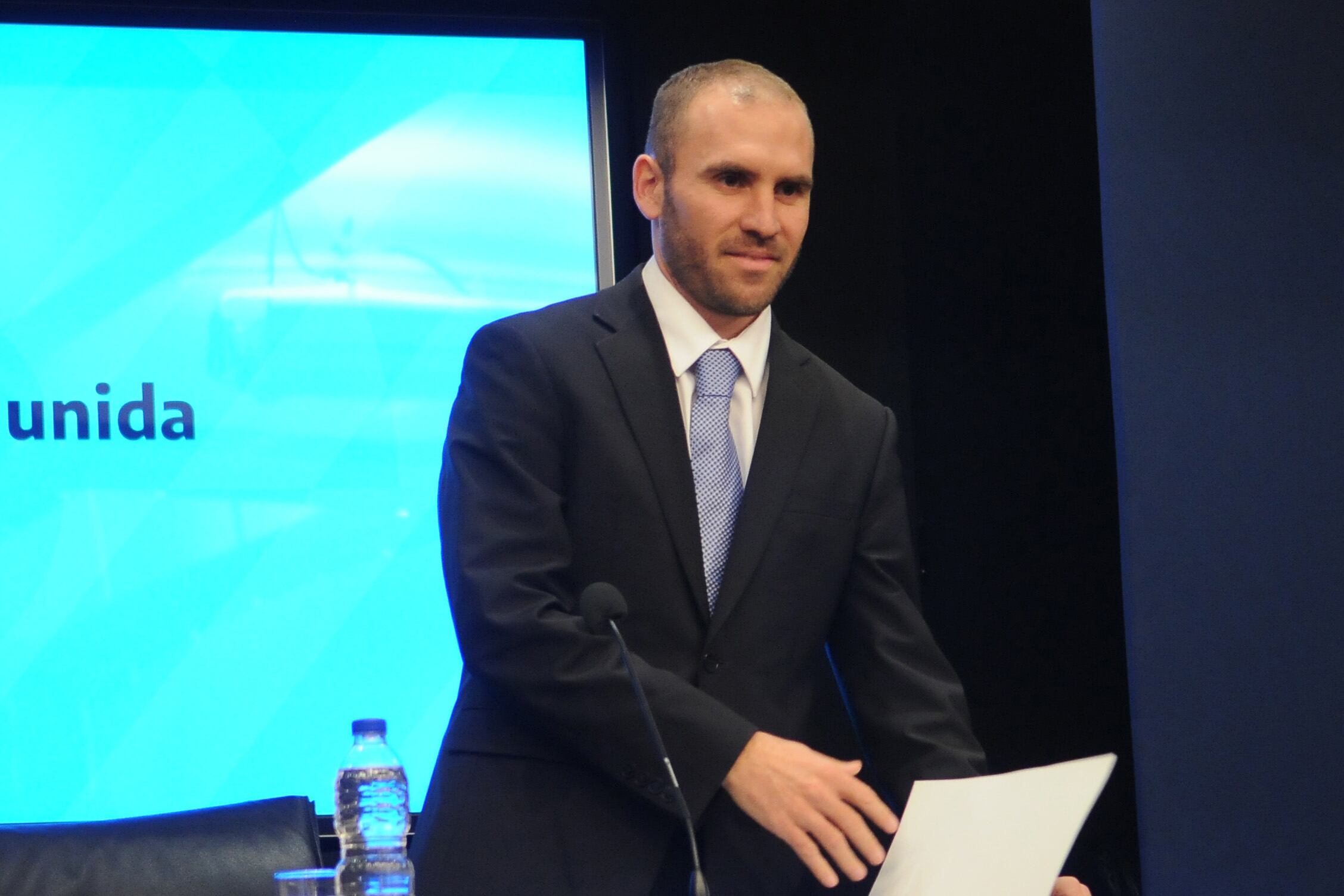 La tarea de Guzmán es lograr adhesiones al proceso de reestructuración de la deuda.