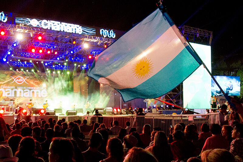 “Los festivales argentinos constituyen una de las máximas expresiones de nuestra cultura popular”, consideró el ministro, Tristán Bauer.