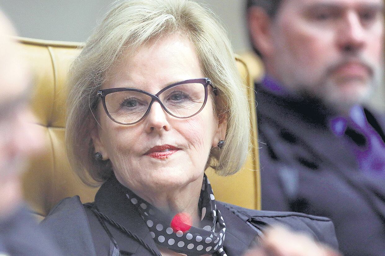 Tras casi seis horas de sesión Rosa Weber emitió el voto que dejó a Lula a un paso de la prisión.