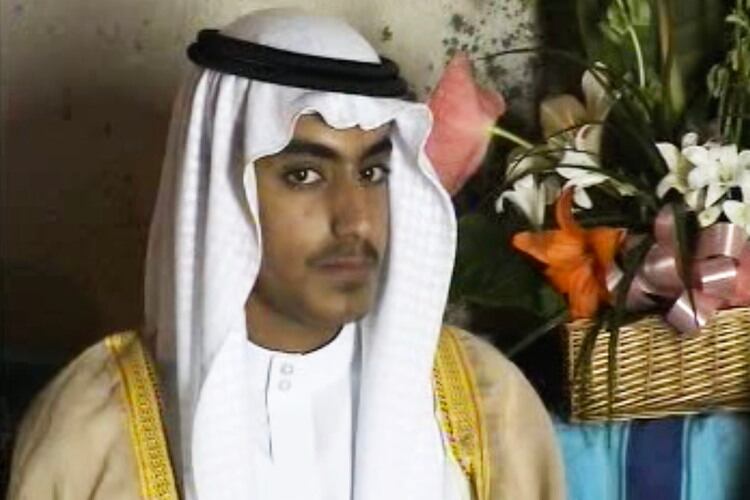 Hamza Bin Laden, en una captura de video que publicó la CIA en noviembre de 2017.