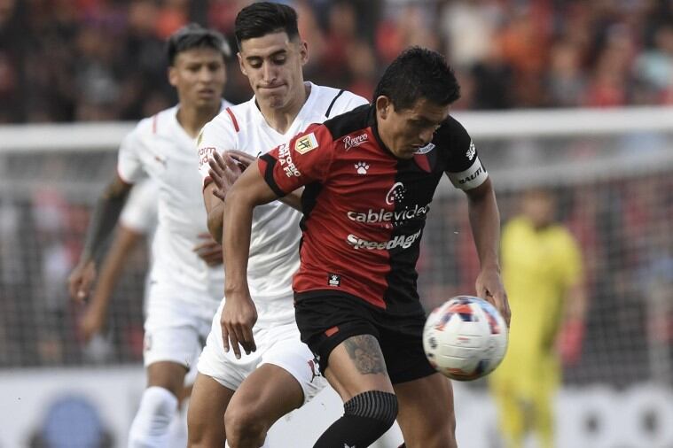 Colón recibirá a Independiente  para cerrar la fecha 11 de la Liga Profesional de Fútbol. Imagen: Télam. 
