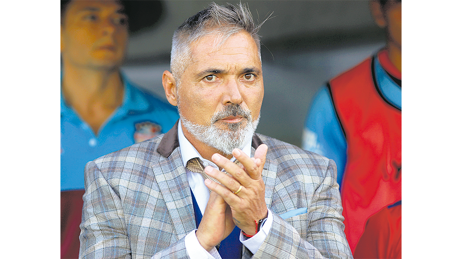 Sergio Rondina, DT de Arsenal.