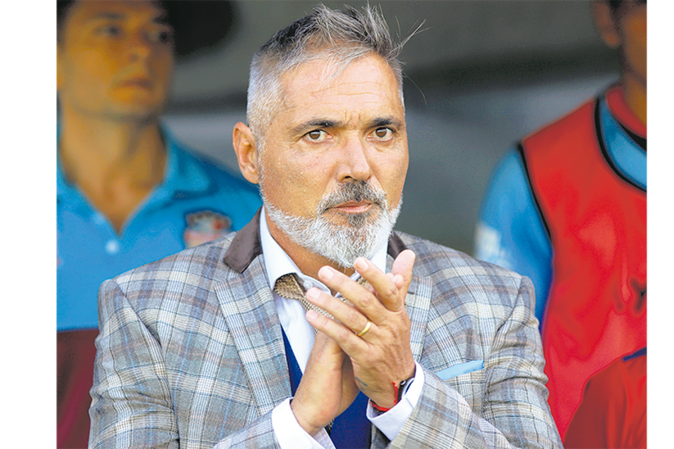 Sergio Rondina, DT de Arsenal.