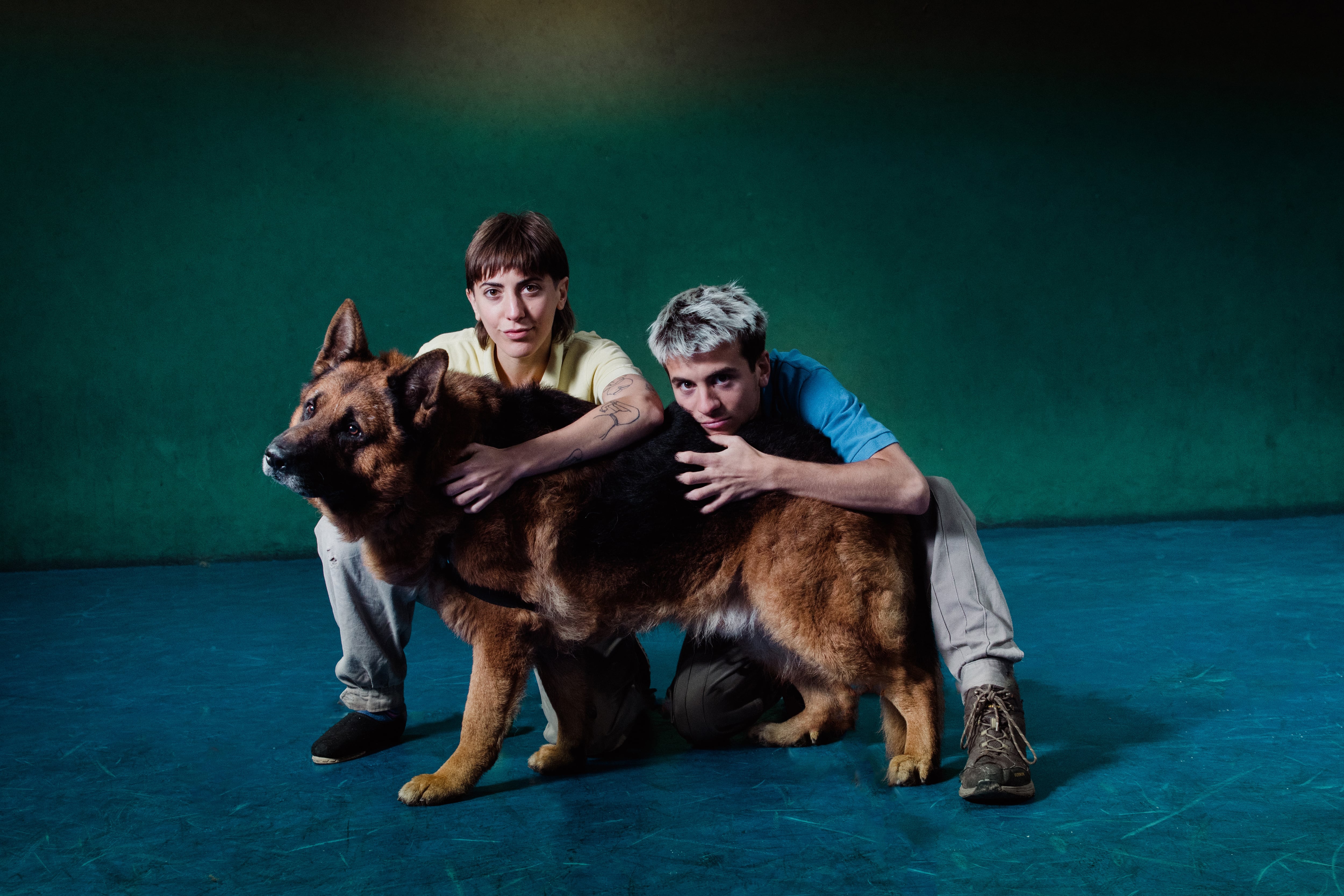 Las funciones de "Pastor alemán" son los domingos a las 18, en el Teatro El Grito.  