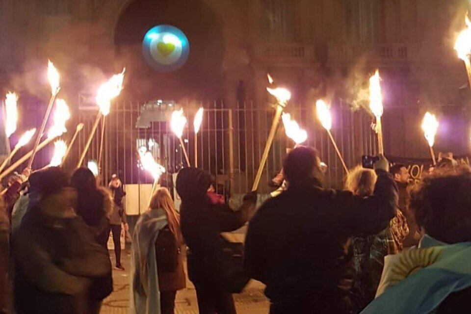 Cómo opera Revolución Federal, la organización inculpada en el atentado contra CFK