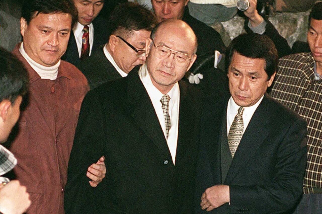 En 1995 Chun Doo-hwan es detenido.
