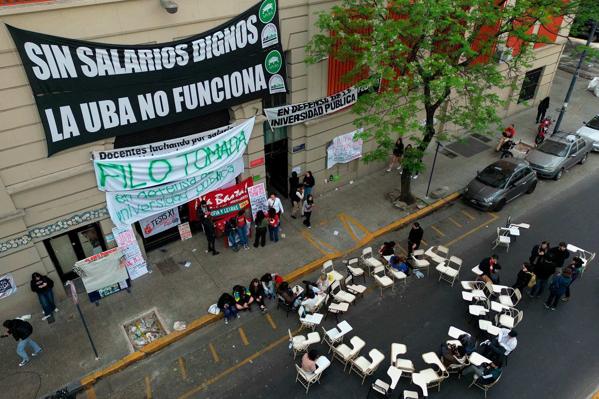 También se acordó cortar calles y marchar a Plaza de Mayo y el Palacio Pizzurno