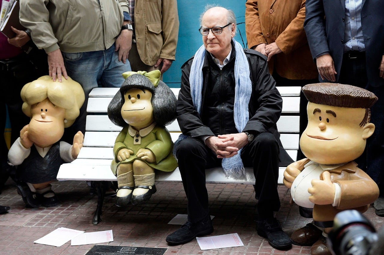 En 2020 fallece Quino a los 88 años. Es uno de los más grandes dibujantes argentinos y el "padre" de Mafalda.