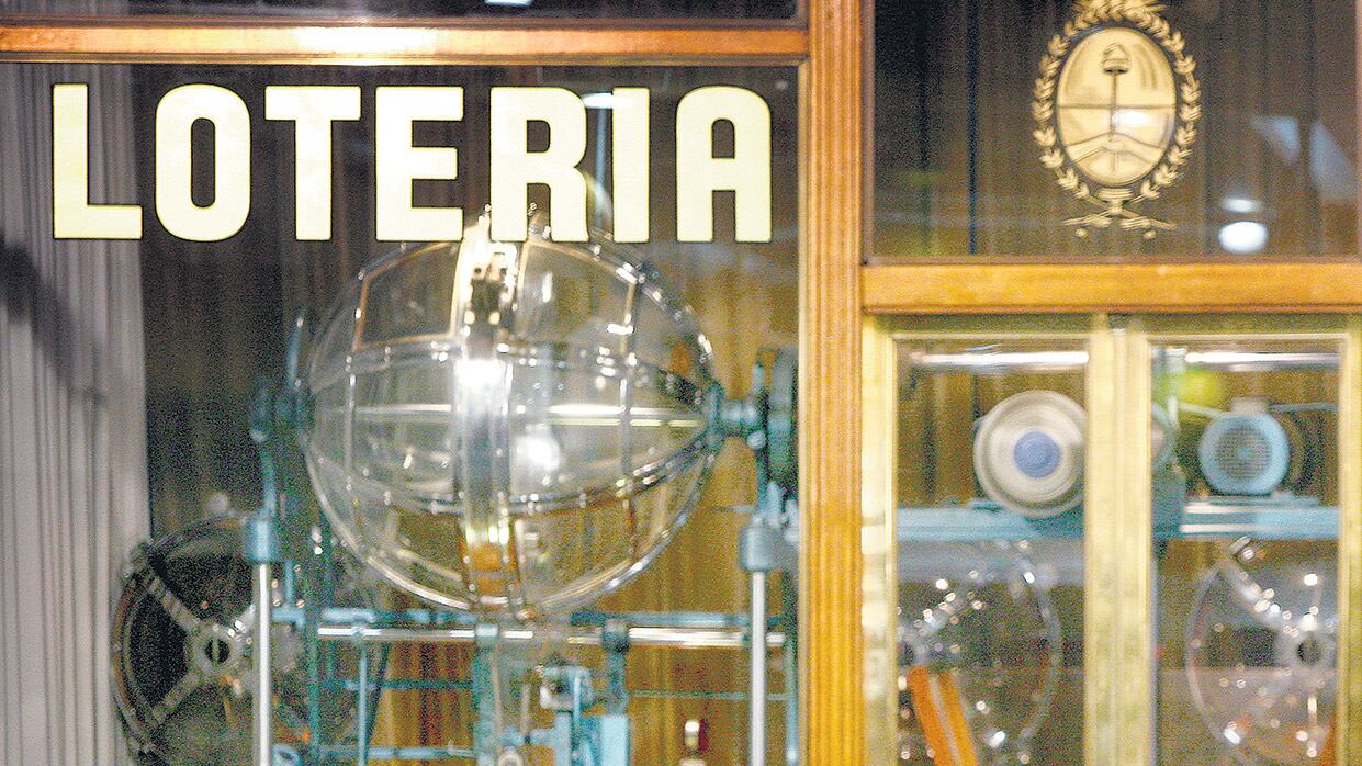Lotería Nacional. Su liquidación implica dejar en la calle a 200 trabajadores.