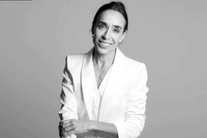 Urrutia es la esposa de un exfuncionario pinochetista.