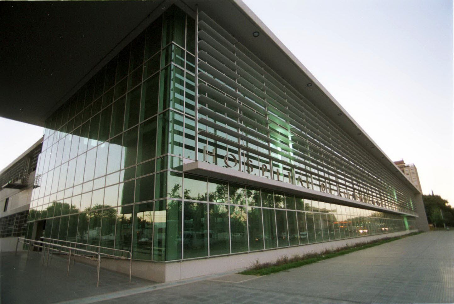 Estuvo internada en el HECA, pero ahora ha comenzado a hablar y necesita tratamiento.