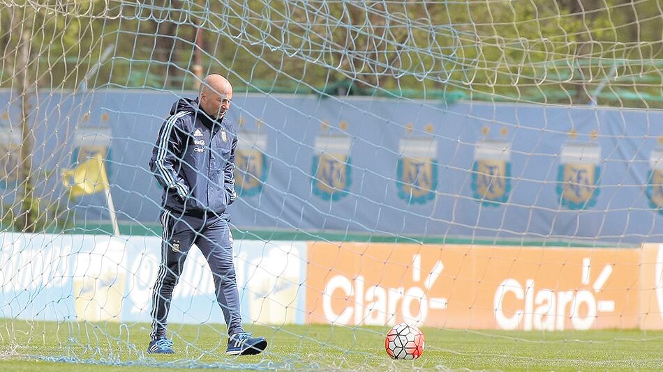 El viernes próximo quiere tener a la mayoría para que empiecen a entrenar.