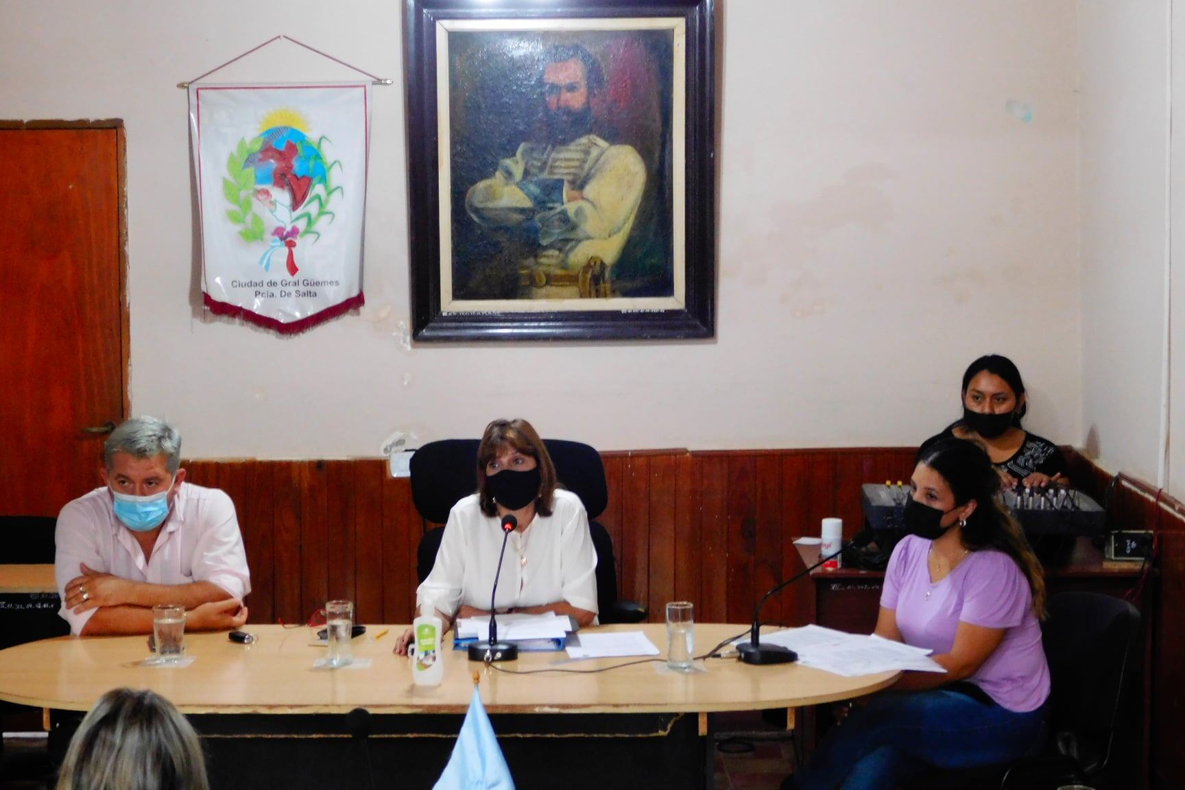 La presidenta del Concejo Deliberante de Güemes, Alejandra Fernández.