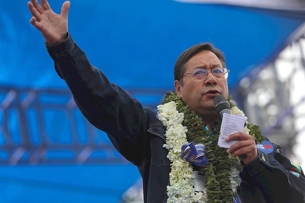 "Pequeños grupos intentan generar un clima de confusión y violencia, pero no lo lograrán", afirmó Evo Morales.