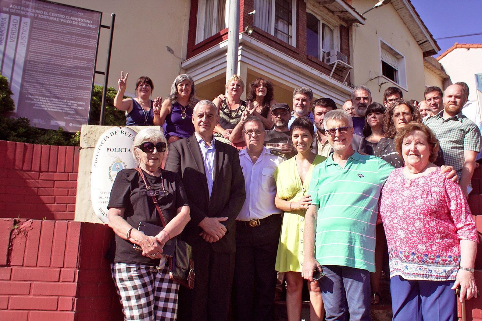La firma del acta contó también con la presencia de la intendenta Mayra Mendoza y el Secretario de Derechos Humanos de la Nación, Horacio Pietragalla Corti, entre otros.