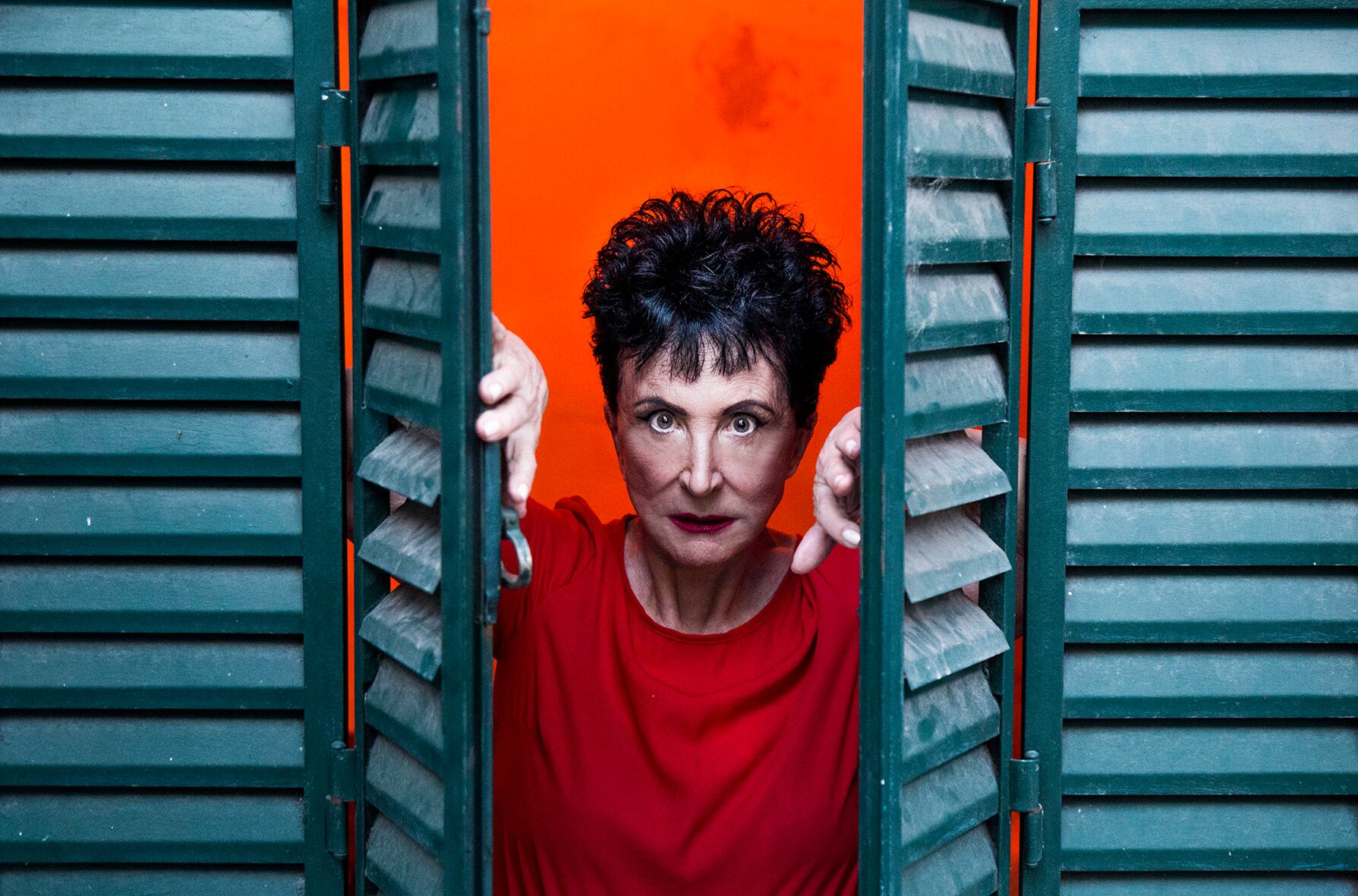 Esther Díaz, la filósofa punk, reflexiona sobre la deuda.