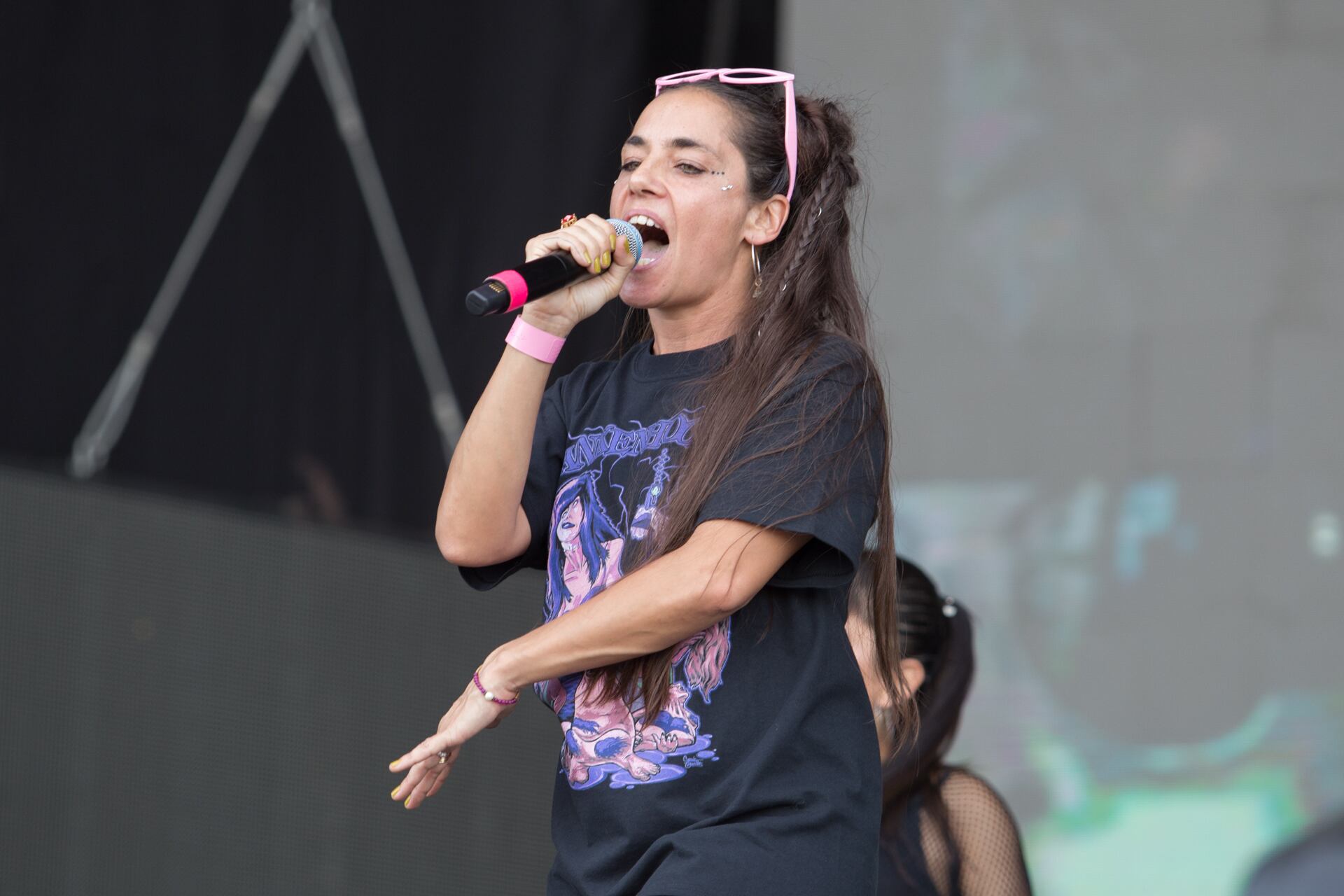 Sara Hebe, Acru, Peces Raros, 1915, Clara Cava y el uruguayo Pekeño 77 calentarán el Festival Capital, el 19/11 en la CC Konex