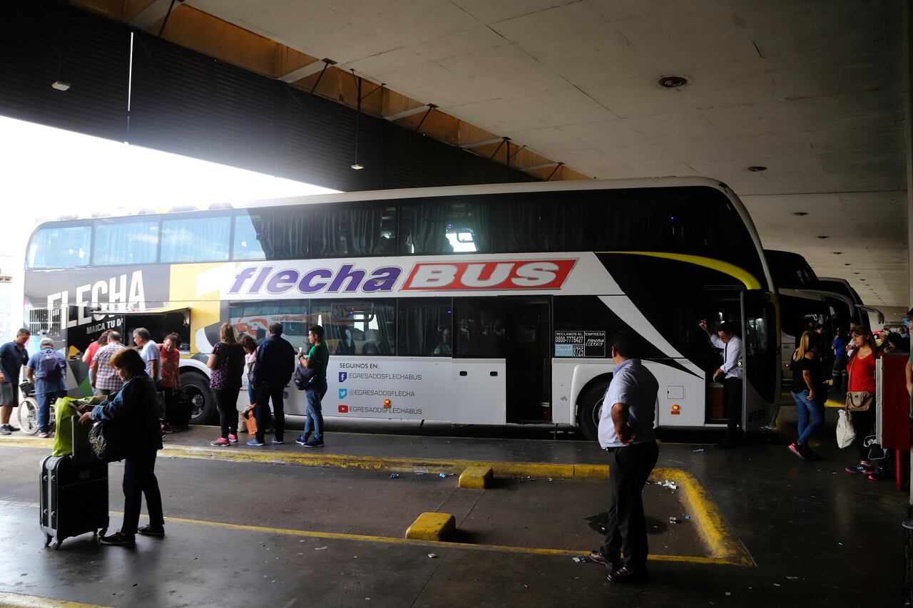 El micro había salido de la terminal de Retiro. 