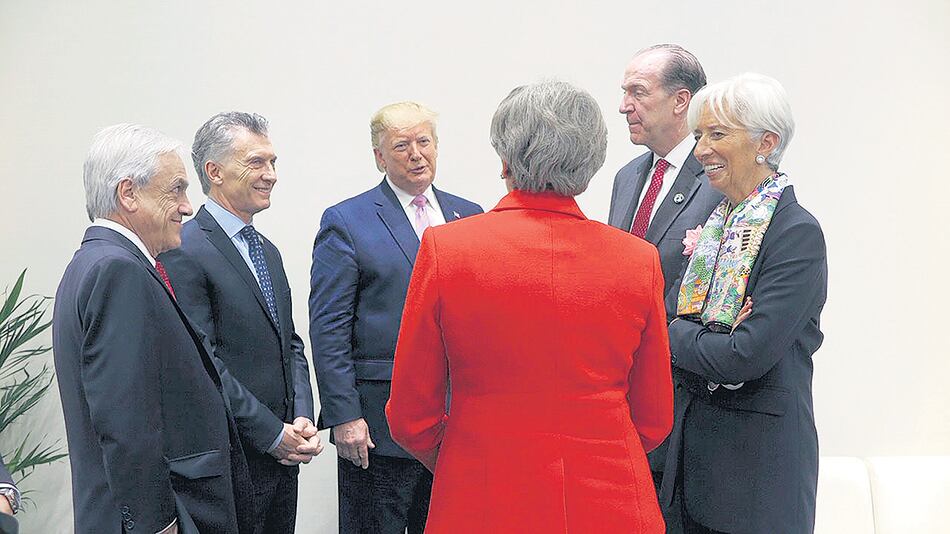El presidente Mauricio Macri en la previa a la foto con mandatarios del G20.