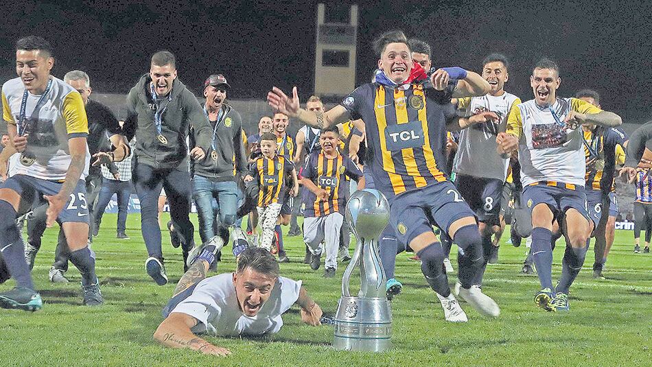 Central pudo festejar por primera vez en la Copa Argentina, luego de tres finales perdidas de manera consecutiva.