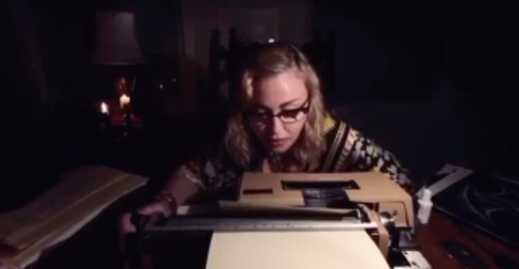 Madonna, en el video que grabó para hacer catarsis. 