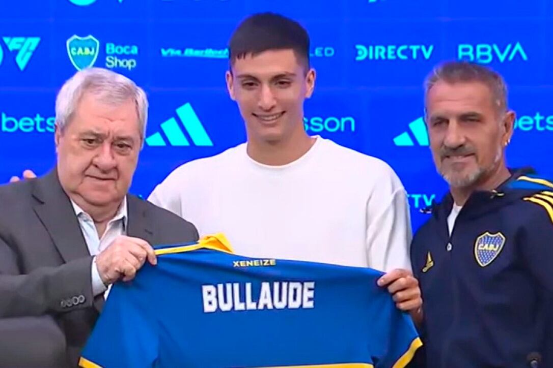 Ameal, Bullaude y Cascini posan para la foto