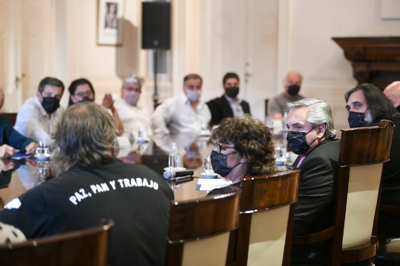 Alberto Fernández reunido con la CTA de los Trabajadores.
