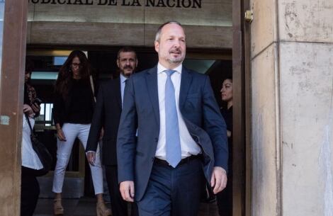 Sabbatella apuntó a Magnetto y Macri como artífices de su procesamiento.