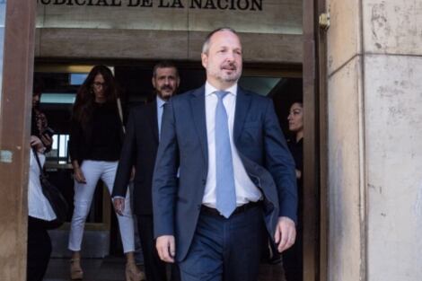 Sabbatella apuntó a Magnetto y Macri como artífices de su procesamiento.