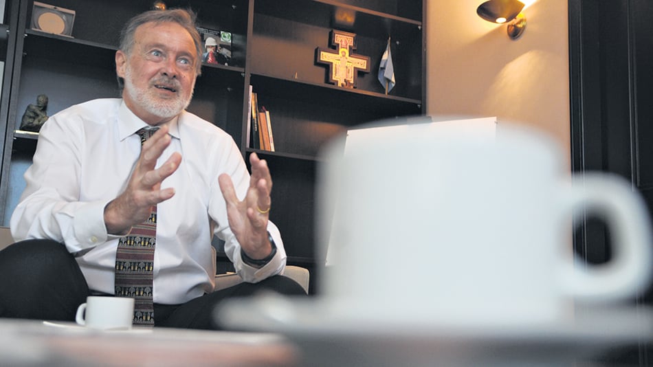 Bielsa presentará su libro hoy a las 18.30 en Margen del Mundo.