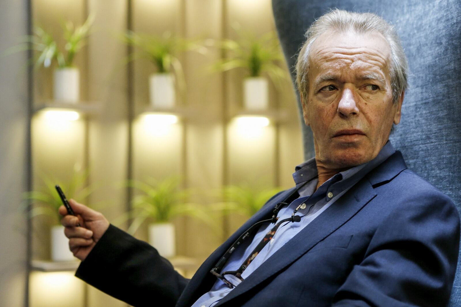 Martin Amis definió a su reciente libro "Inside Story" como "un resumen y un adiós".