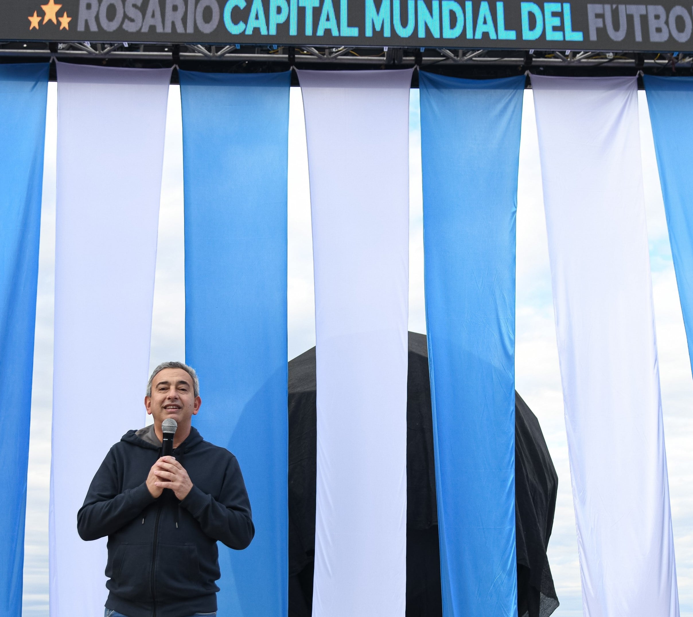 Intendente Javkin en la inauguración.