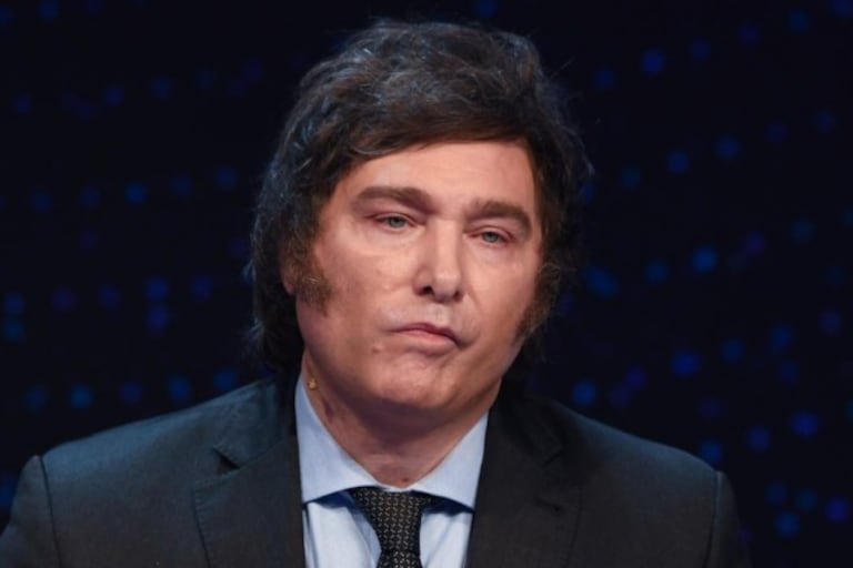 Javier Milei y un DNU que puede dejar a la Argentina afuera de la Copa América y el Mundial.