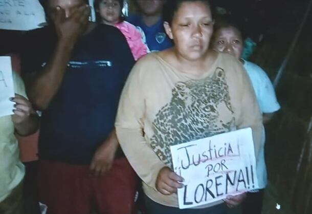 El padre y la madre de la joven asesinada.