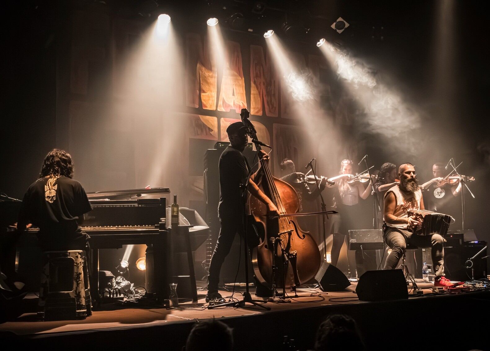 La Orquesta Típica Fernández Fierro, dueña de casa, tendrá un ciclo semanal con un invitado por fecha.