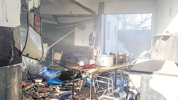 Imagen desoladora del interior de la escuela Nº49 de Moreno, después de la explosión provocada por un escape de gas.