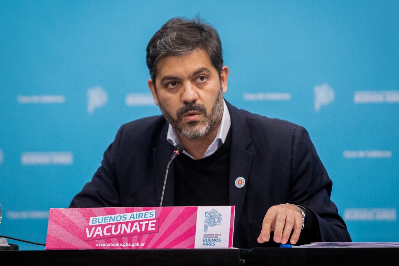 Carlos Bianco será reemplazado en la jefatura de Gabinete por Martín Insaurralde.