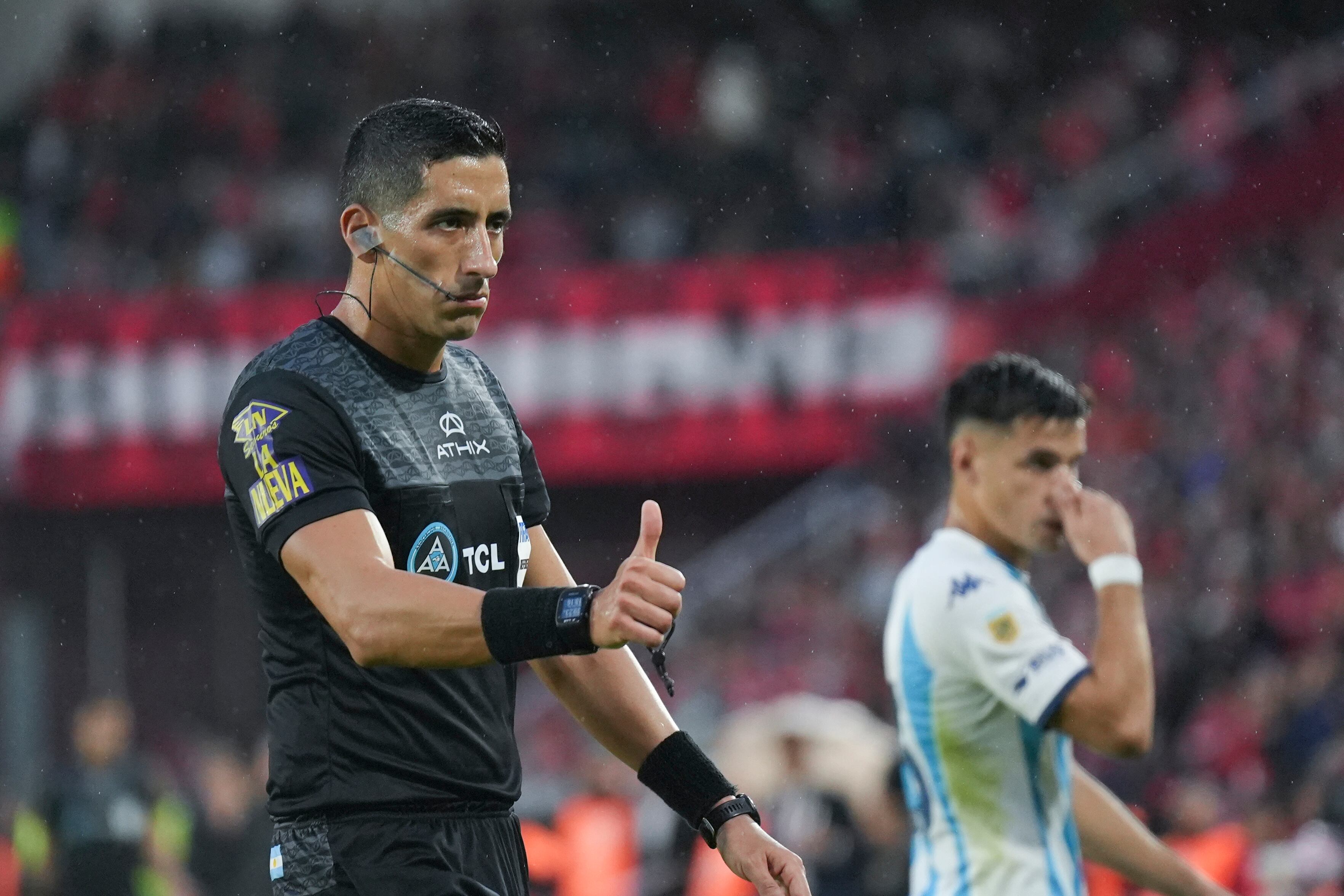 El encargado de impartir justicia se mostró seguro de su decisión de cobrar el penal sobre Facundo Mura. (Foto: NA)