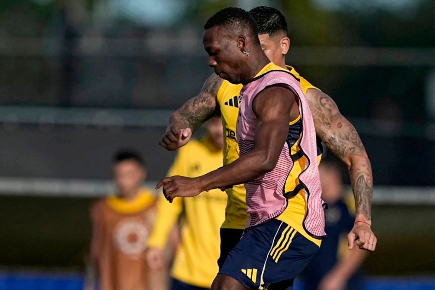 Luis Advíncula seguirá entre los titulares