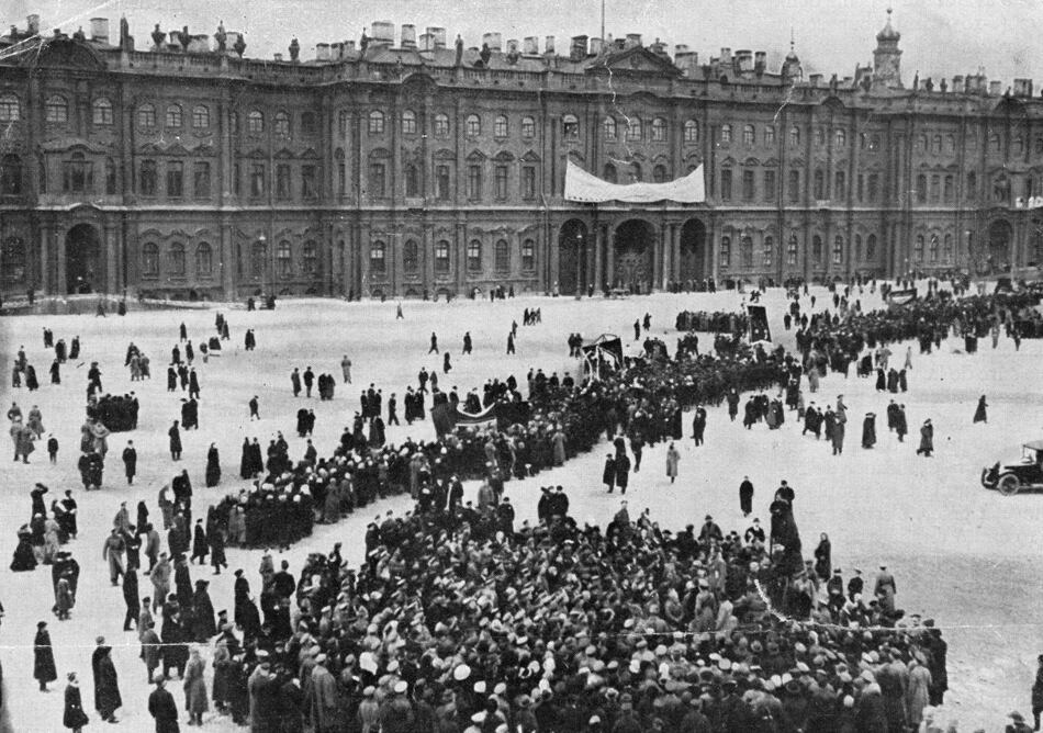 “El Palacio de Invierno estaba en nuestras manos e iniciábamos la nueva era” contó Alexander Ivanovich Timofeiev.