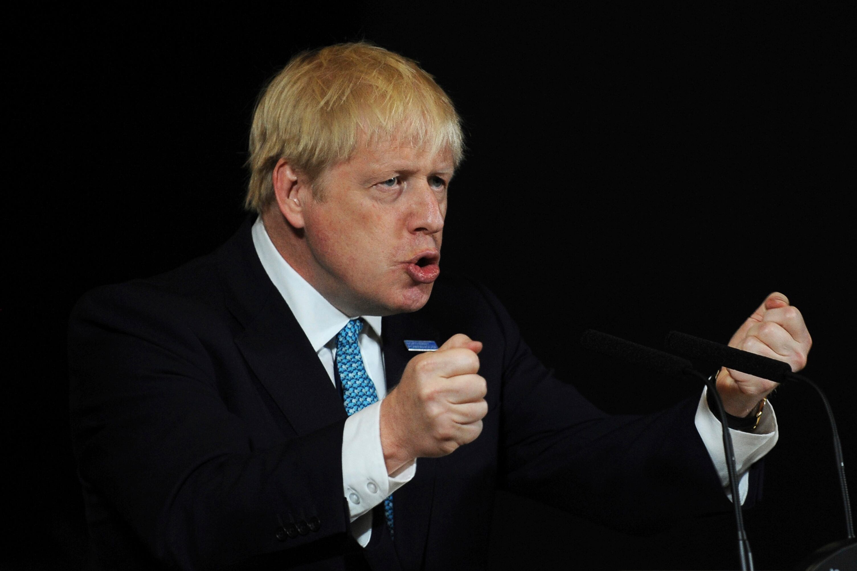 Nadie cree que el cargo y la responsabilidad histórica cambiarán a Johnson.