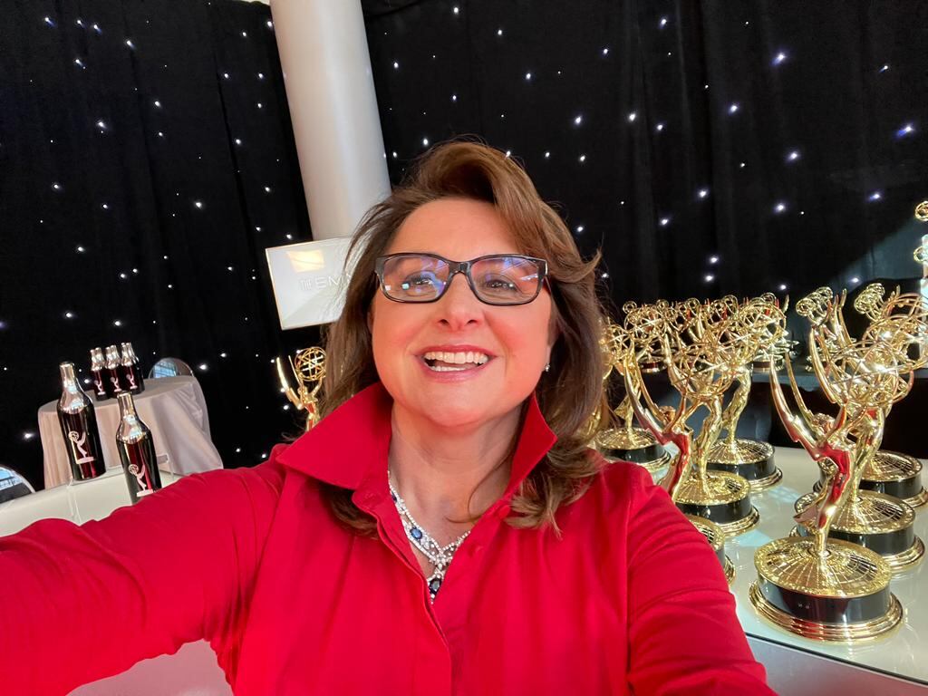 Victoria en la entrega de los premios Emmy 2021