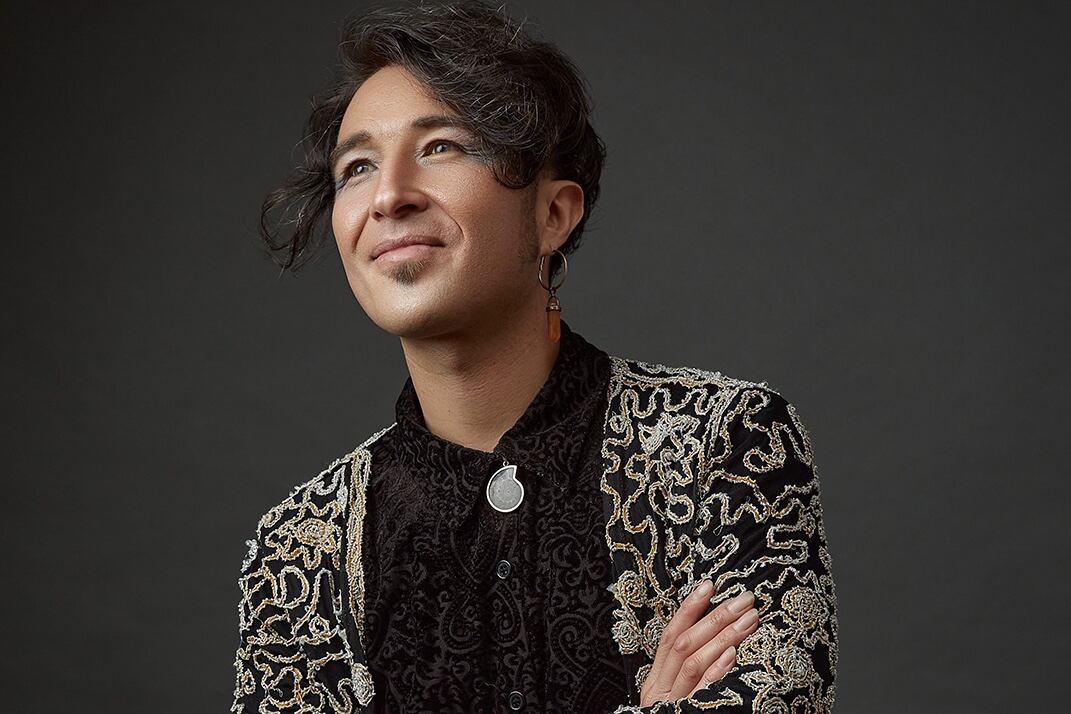 Chinoy acaba de editar Saliendo del otro