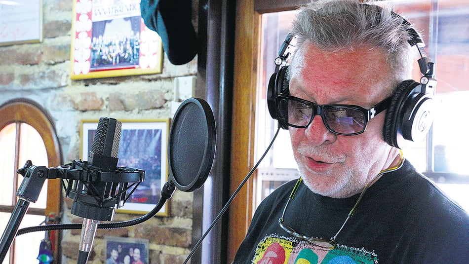 Gieco grabó varias tomas para el disco. “Cada una era más bella que la otra”, recuerda la escritora.