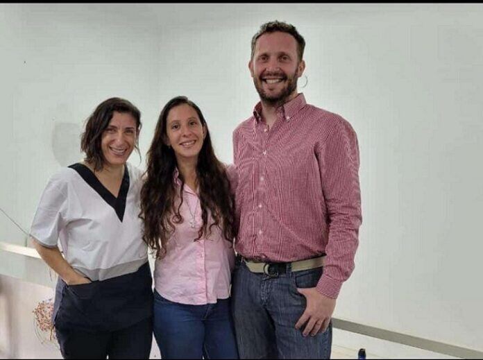 Foto. La veterinaria Valeria Amable, la becaria María Emilia Giordano Basnec y el doctor Marcos Gabriel Guidoli, realizarán el estudio para comprender la resistencia a los antibióticos en el medio ambiente. (Gentileza de VA). 