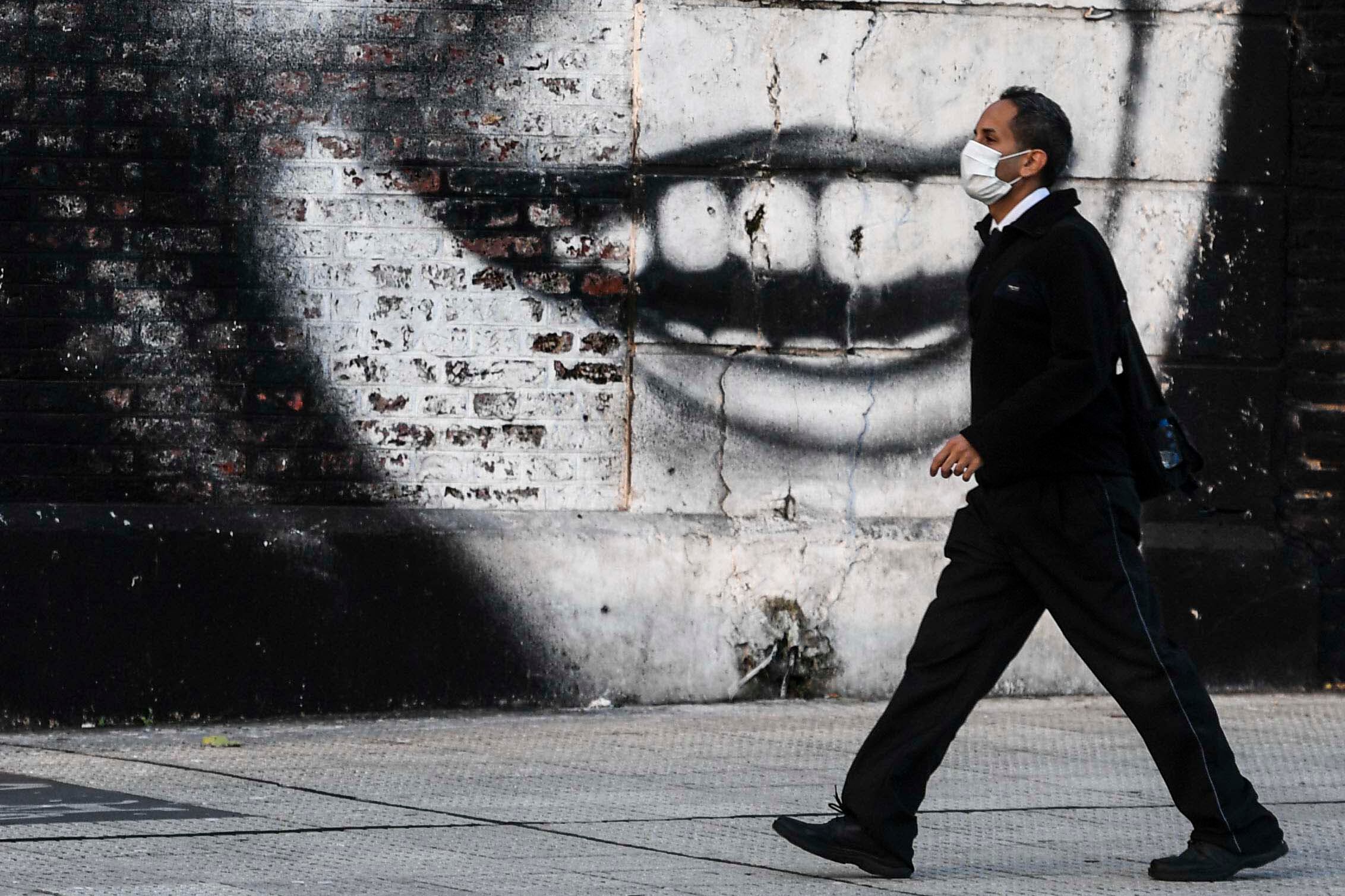 Circulan noticias falsas, contradictorias y peligrosas que es necesario desmentir.