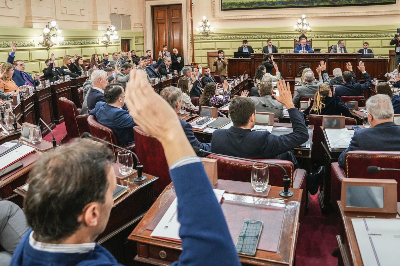 Los convencionales avanzaron ayer en la segunda sesión de, cónclave.